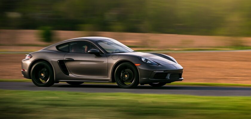 Demistyfikacja marketingu usług: kompletny przewodnik po sukcesie